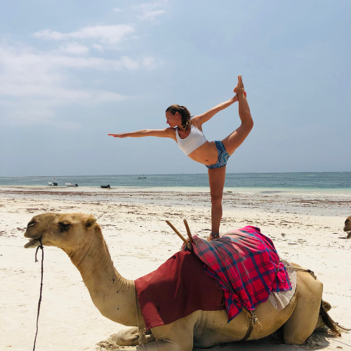 Yoga und Kamel (Yoga Retreat und Safari in Kenya)